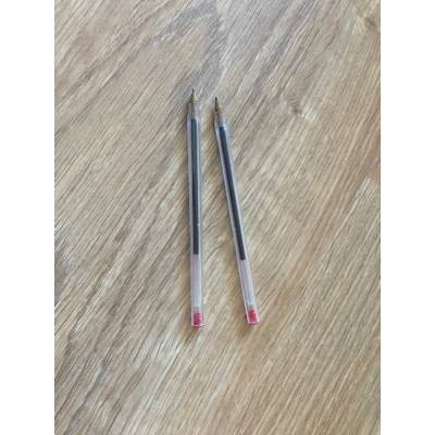 Stylo bille couleur rouge