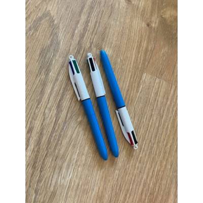 Stylo bille quatre couleurs