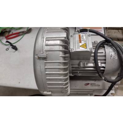 Compresseur à canal latéral