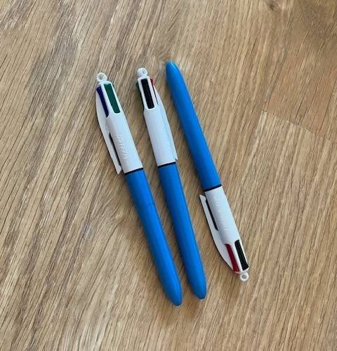 Stylo bille quatre couleurs